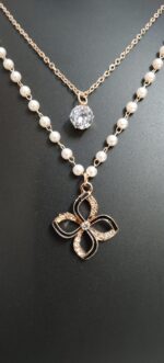 Elegant Double-Layered Flower Necklace - Image 2