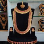 Beautiful Pink Stone Coin Set For Rent