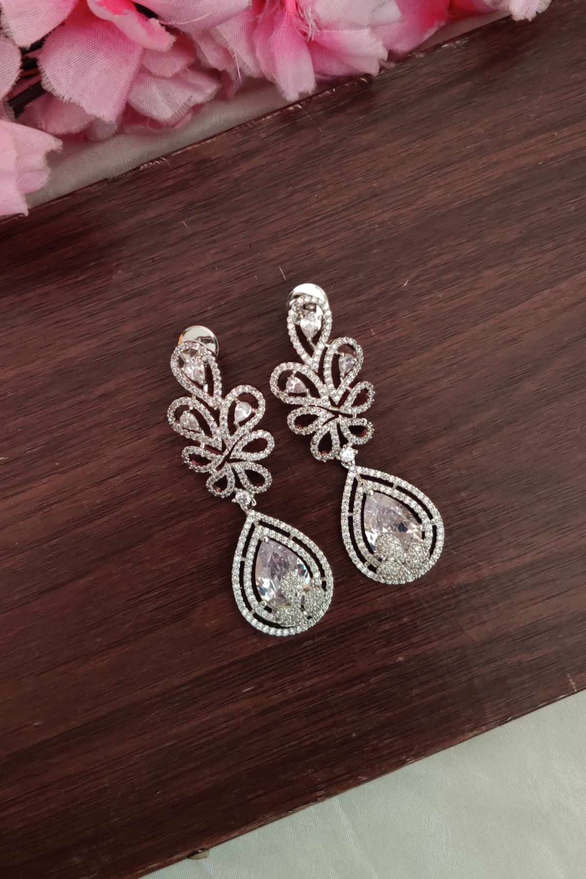 IMG_20250909_170514-1.jpg Beautiful White Stone Earrings - Image 1