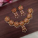 Premium Flower Designer Chocker