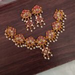 Premium Flower Designer Chocker