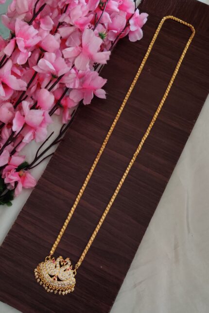 Double Swan White Pink Designer Chain