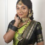 Premium Jadau Kundan Jewellery Set For Rent