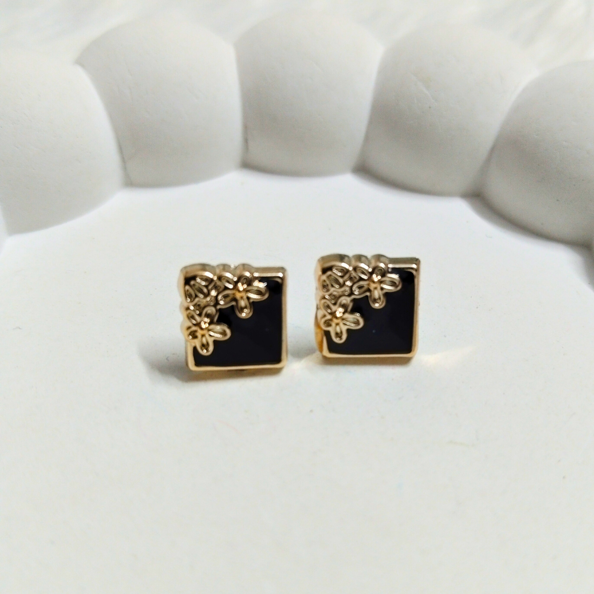 Square-flower.png Gold Square Stud Earrings with Floral Detail - Image 1