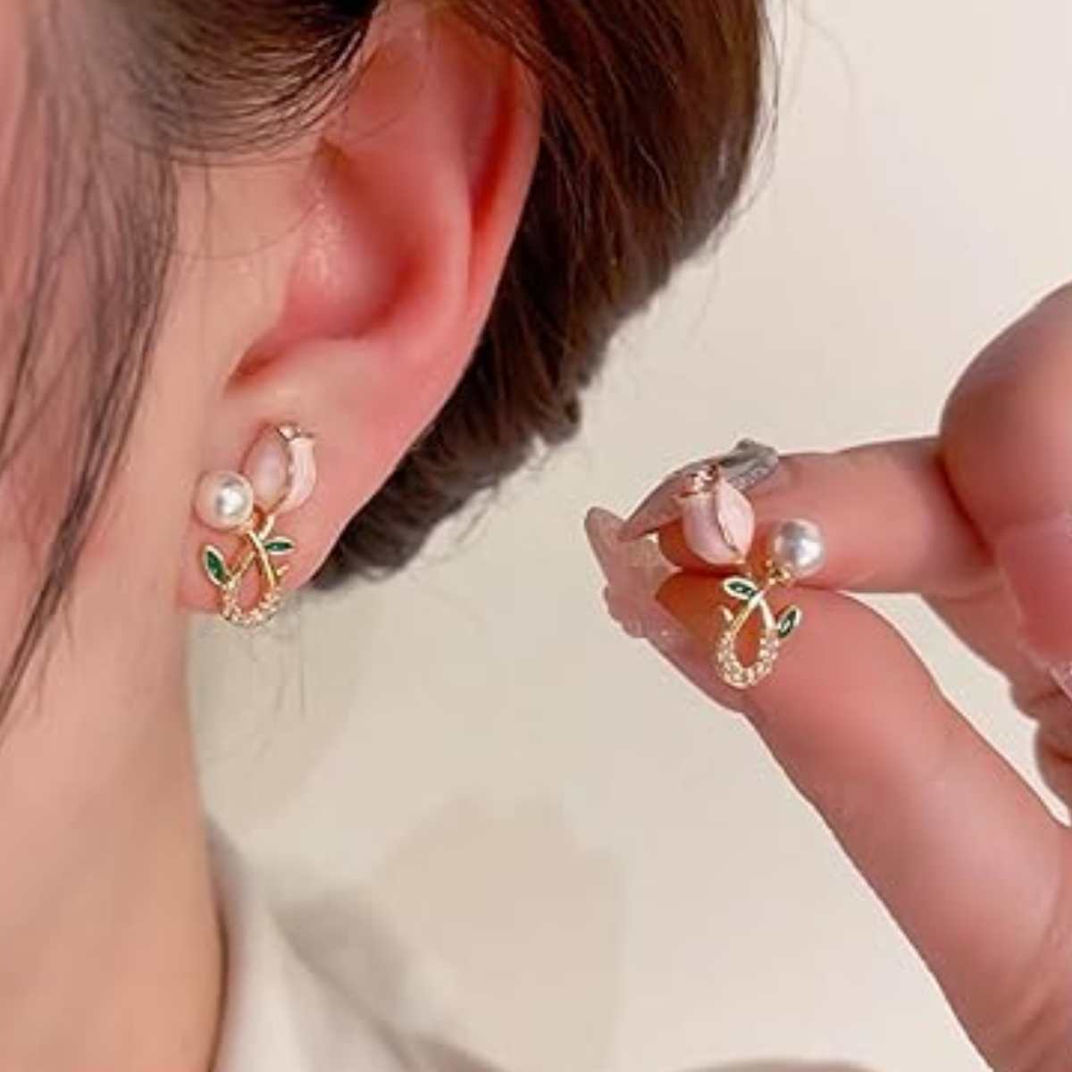 Tulip-Earring.jpg Elegant Tulip Pearl Stud Earrings - Image 1